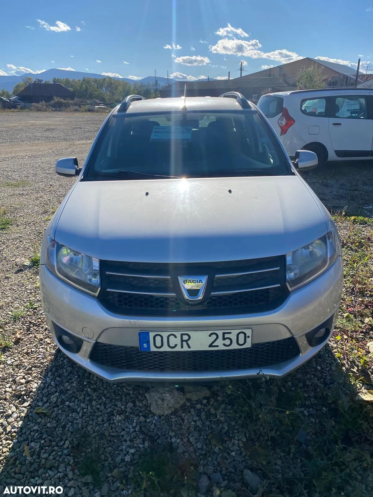 Dacia Logan MCV 0.9 Laureate - 1