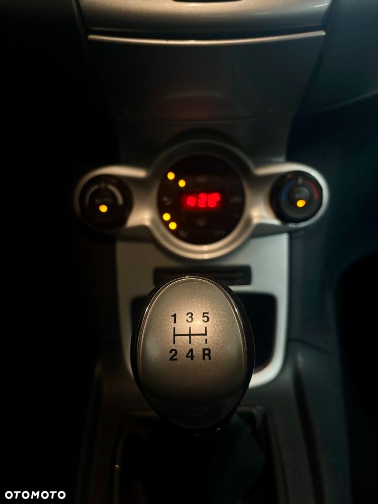 Ford Fiesta - 21