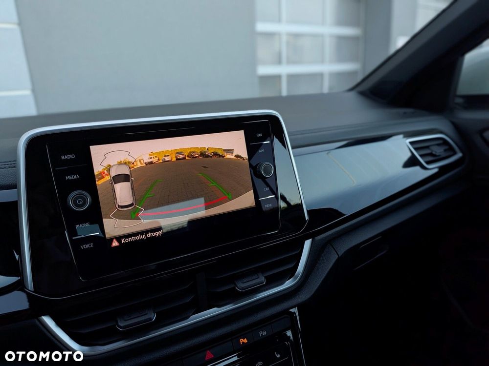 Volkswagen T-Roc 1.5 TSI R-Line DSG - 28