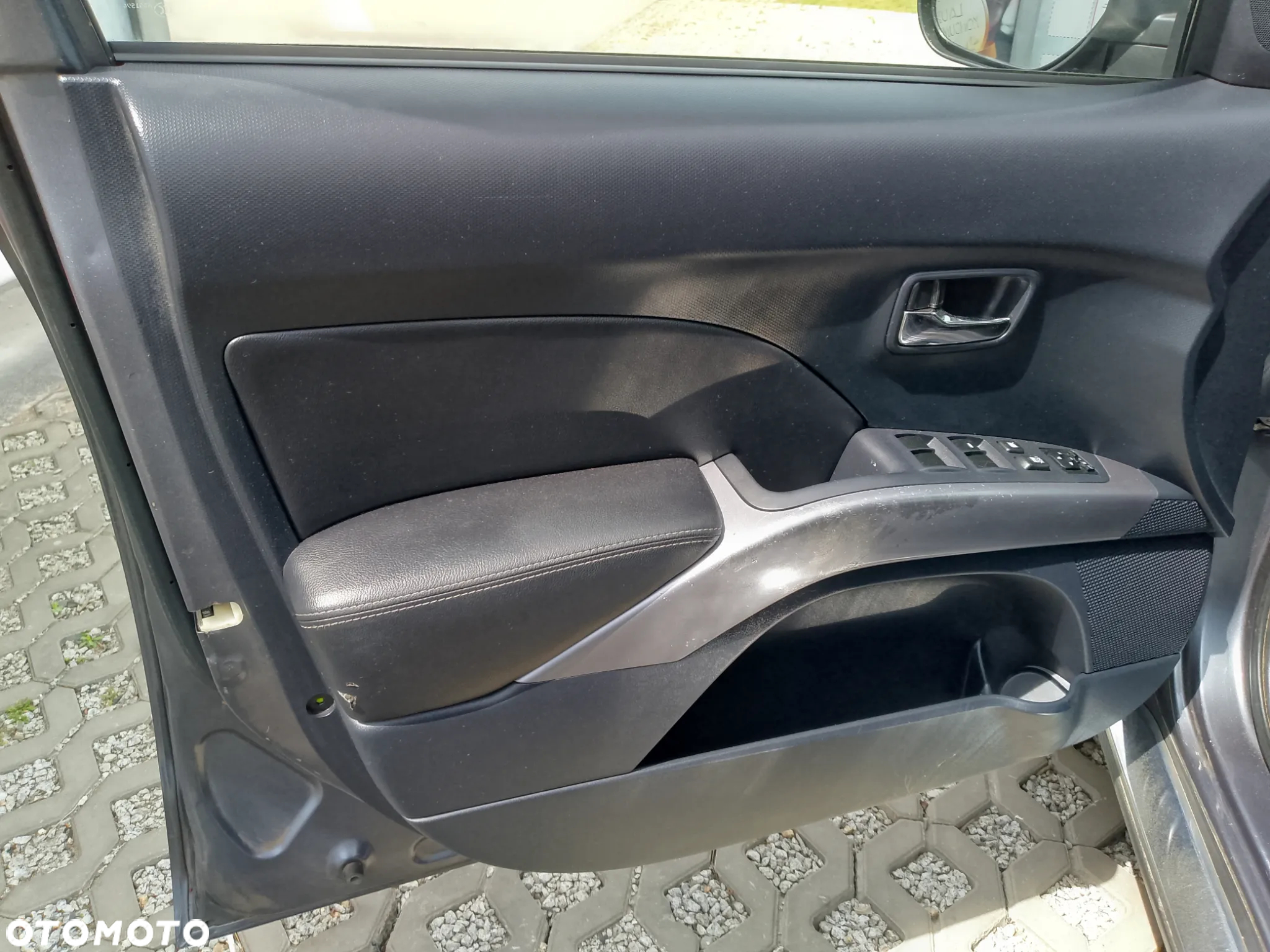 Citroën C-Crosser 2.2 HDi Exclusive - 14