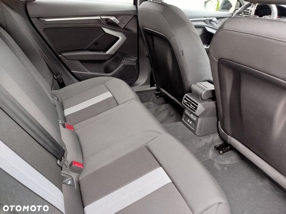 Audi A3 Limousine 35 TFSI mHEV Advanced S tronic - 10