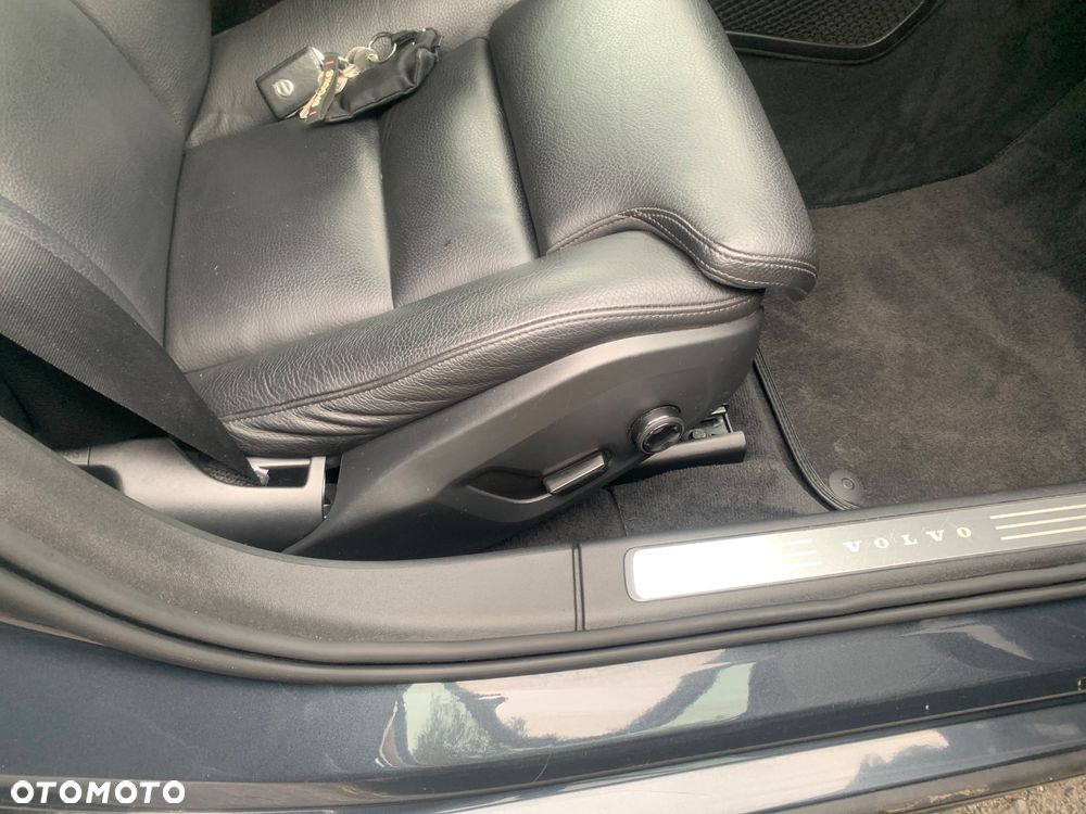 Volvo V90 D4 Inscription - 31