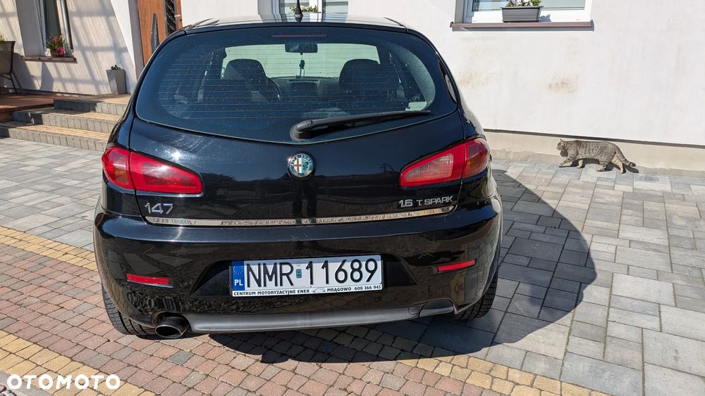 Alfa Romeo 147 1.6 Twin Spark 16V - 11