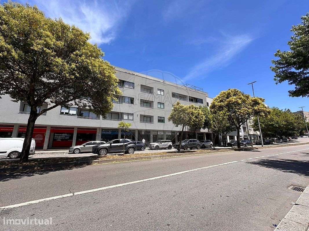 Apartamento T2 para arrendamento - Grande imagem: 2/34