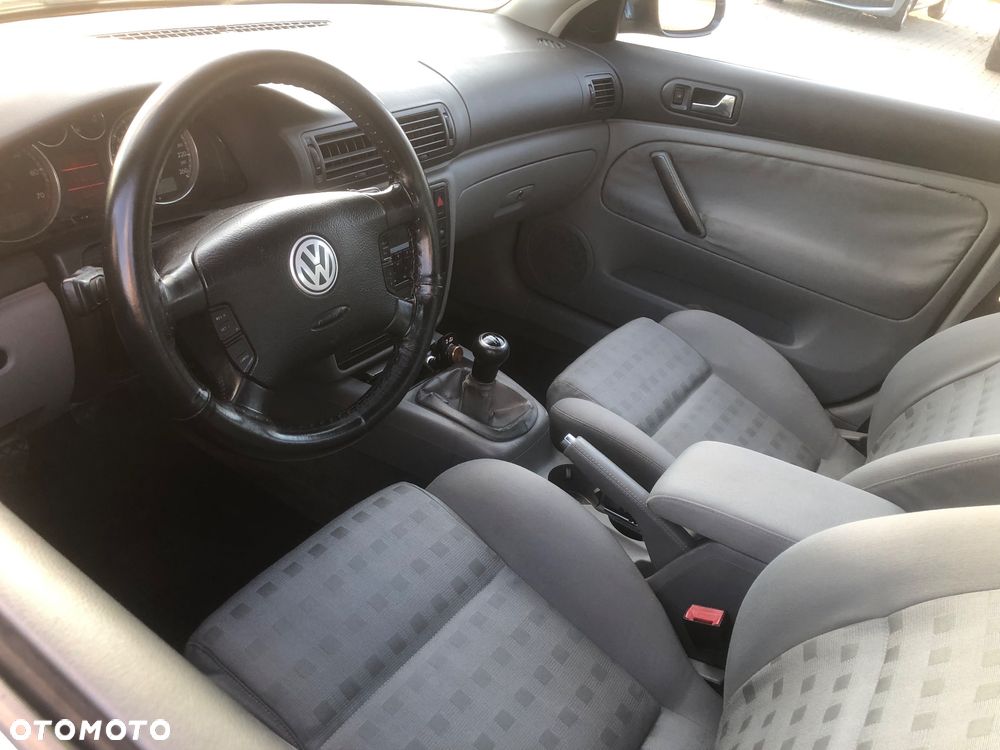 Volkswagen Passat 1.8T Highline - 7