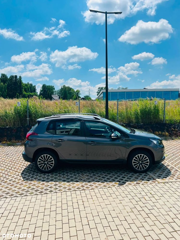 Peugeot 2008 1.2 Pure Tech GPF Active S&S - 9