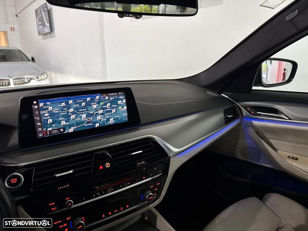 BMW 530 e iPerformance Pack M - 16