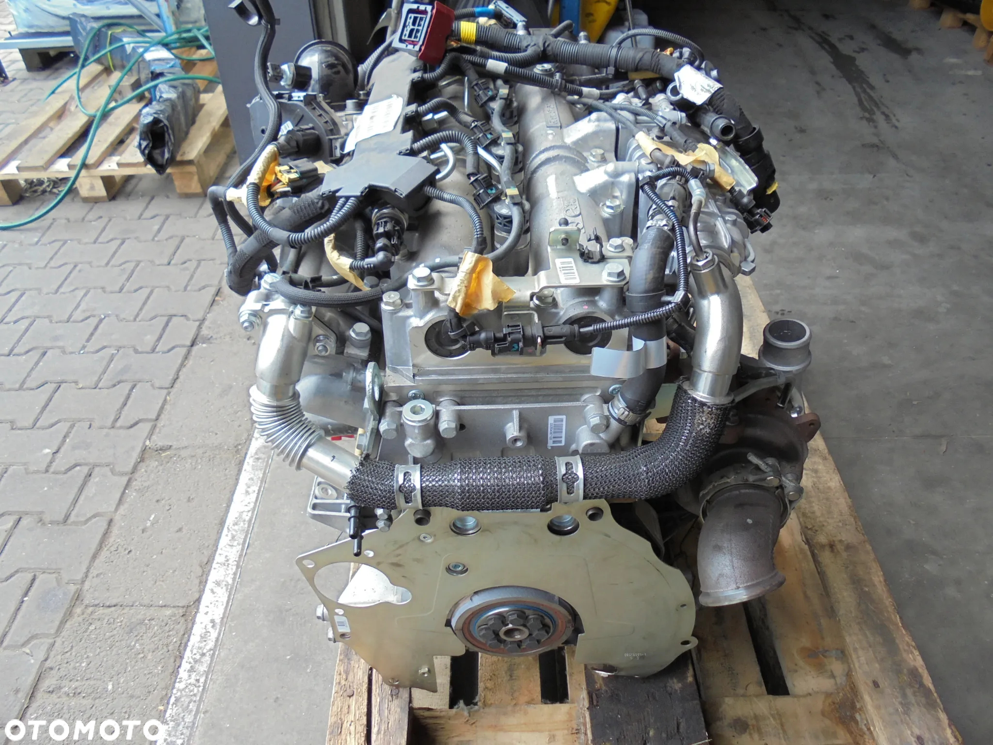SILNIK KOMPLETNY IVECO DAILY 3.0 EURO 6 F1CFL4117 - 4