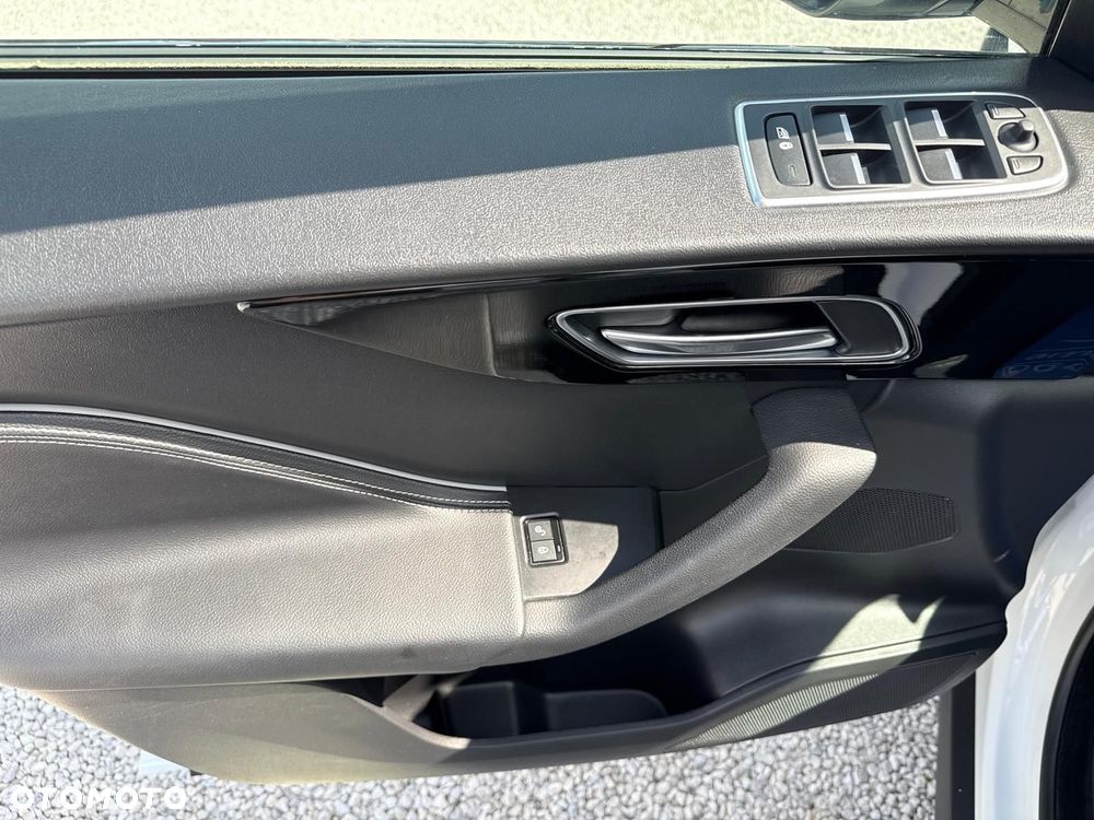 Jaguar F-Pace 20d AWD R-Sport - 19