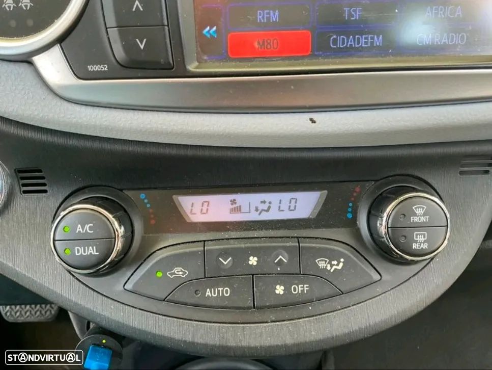 Toyota Yaris - 10