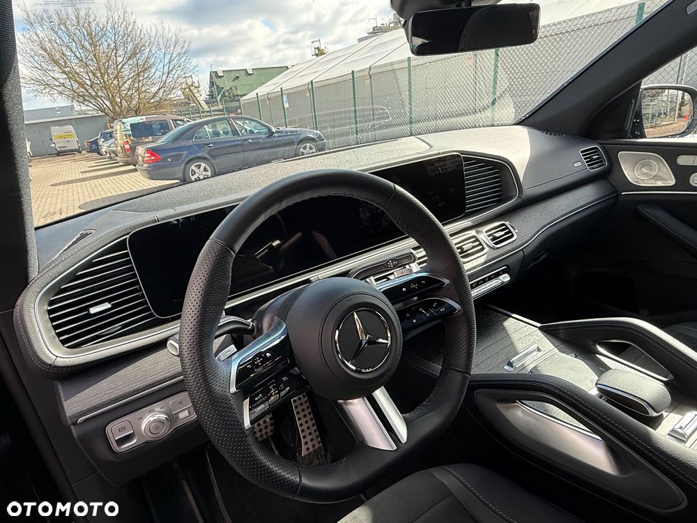 Mercedes-Benz GLE - 11