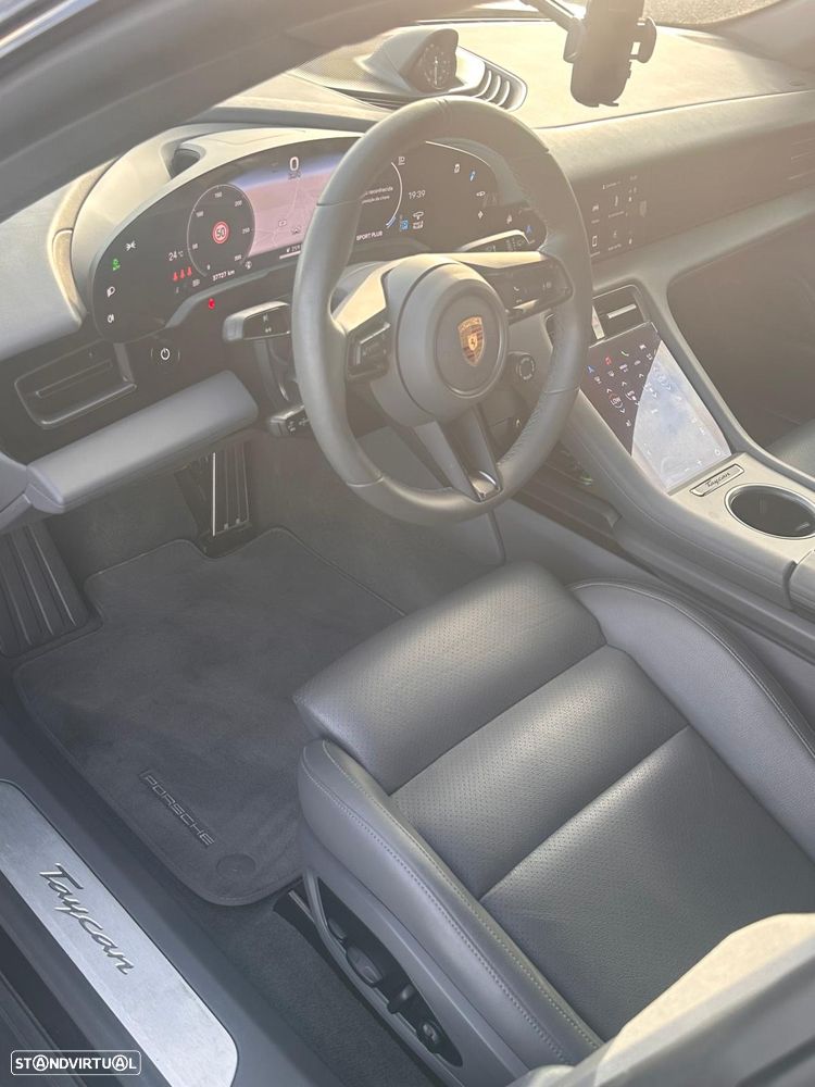 Porsche Taycan Sport Turismo Standard - 17