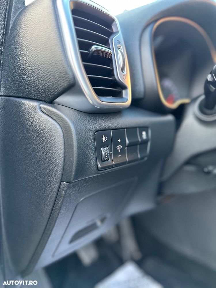 Kia Sportage - 15