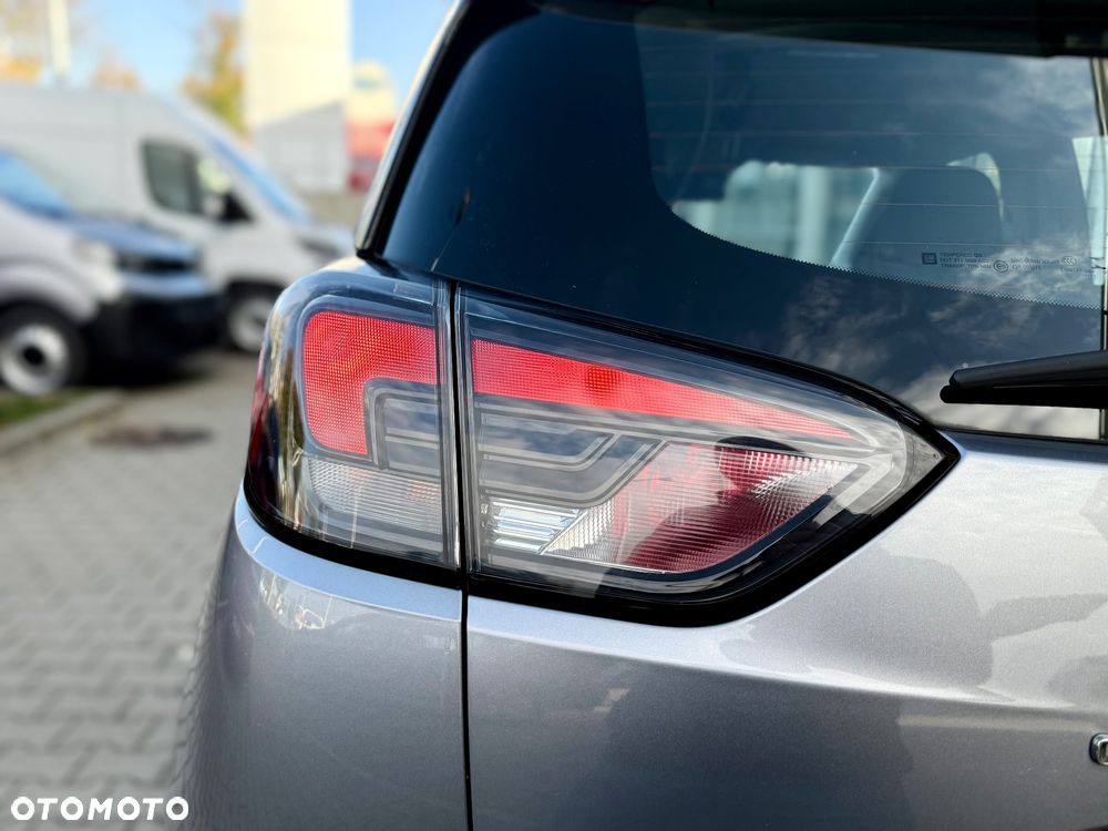 Opel Crossland X - 11