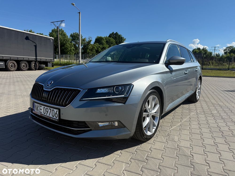Skoda Superb 2.0 TDI DSG Style - 2