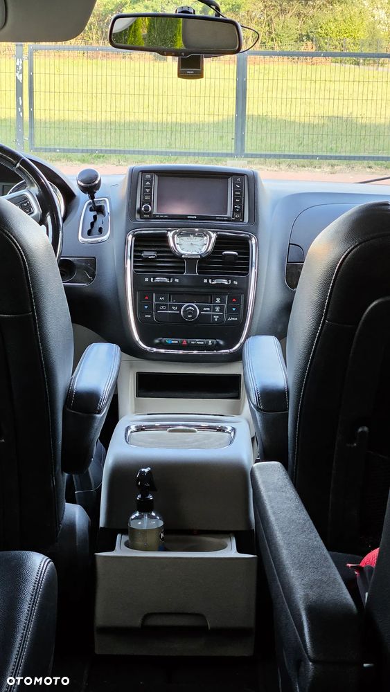 Chrysler Town & Country 3.6 Touring - 6