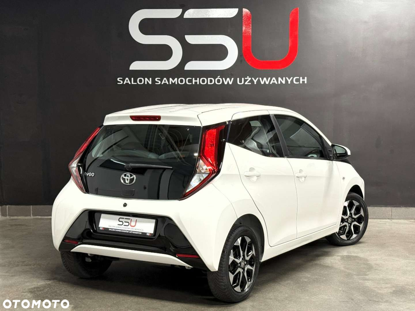 Toyota Aygo x-play connect - 5