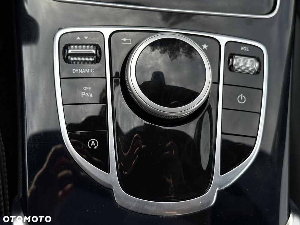 Mercedes-Benz Klasa C 200 7G-TRONIC - 25
