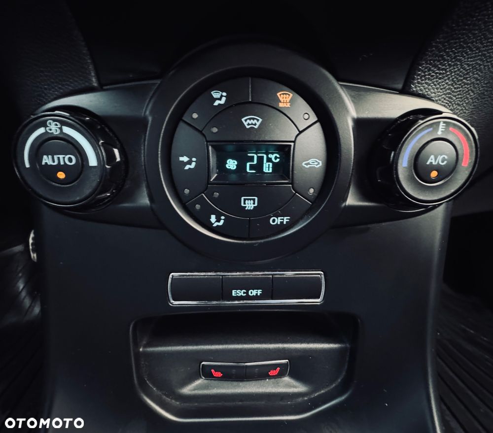 Ford Fiesta 1.6 EcoBoost mit Leder-Sport-Paket ST - 23