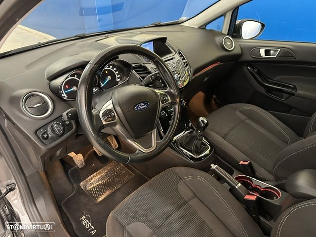 Ford Fiesta 1.0 EcoBoost S&S TITANIUM - 9