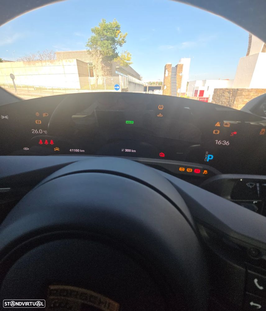 Porsche Taycan Standard - 24