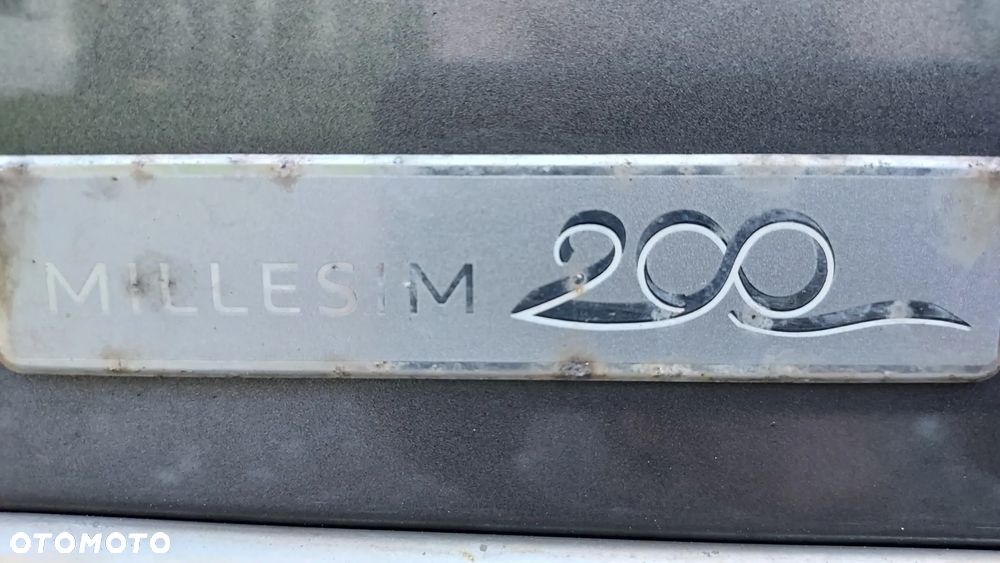 Peugeot 407 HDi 140 Millesim 200 - 12
