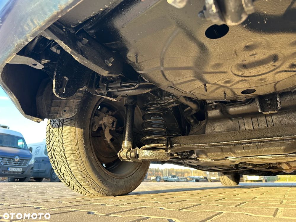 Toyota Auris 1.4 VVT-i Sol - 37