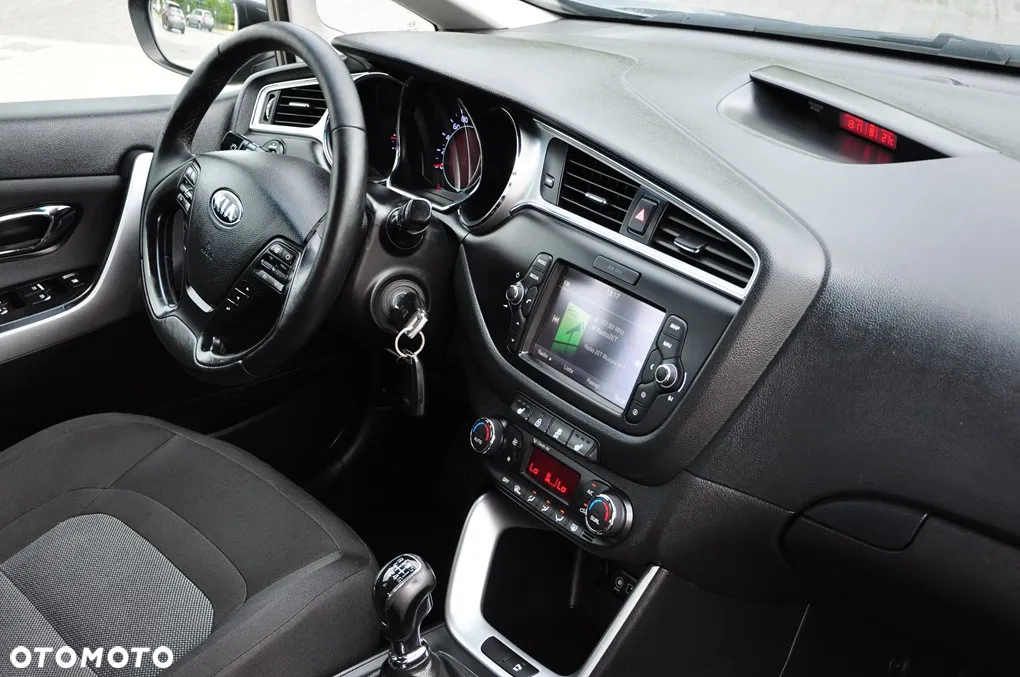 Kia Ceed 1.6 CRDi SCR L Business Line - 28