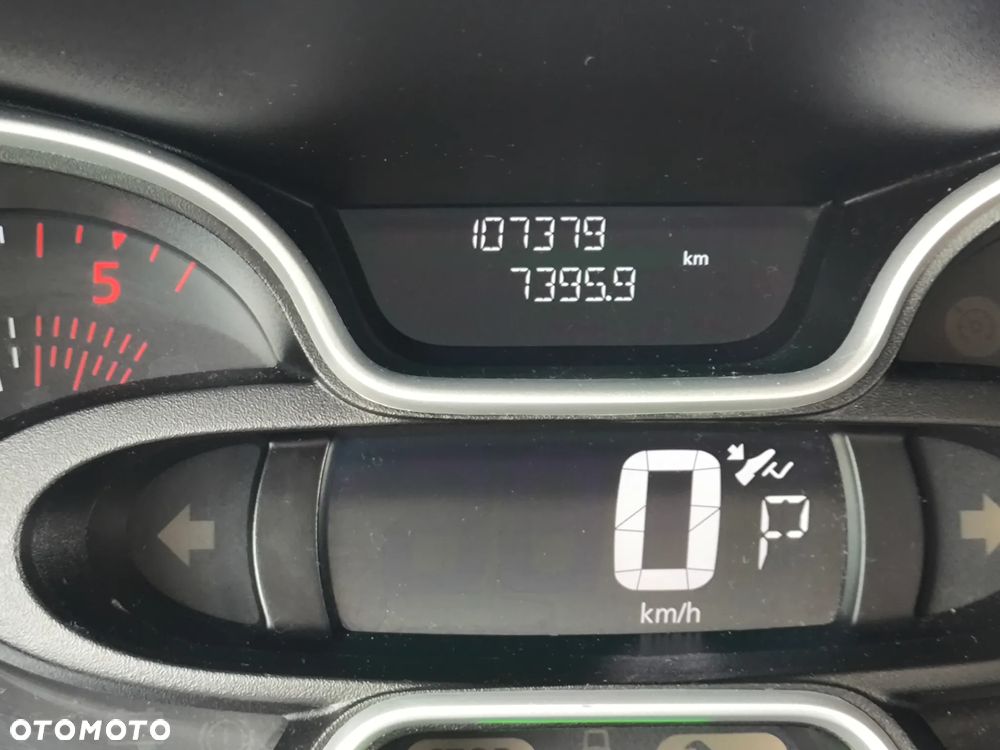 Renault Trafic Grand 2.0 dCi EDC - 13