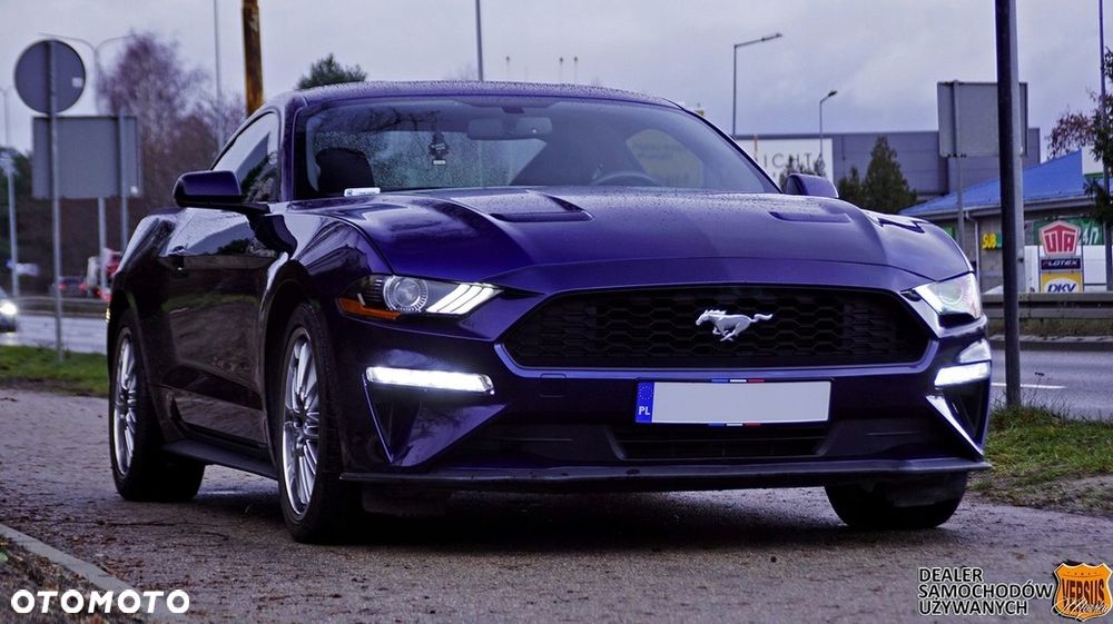 Ford Mustang - 2