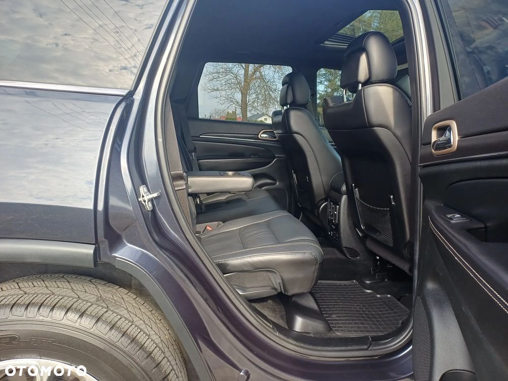 Jeep Grand Cherokee - 21