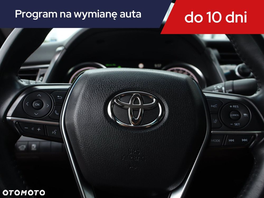 Toyota Camry - 19