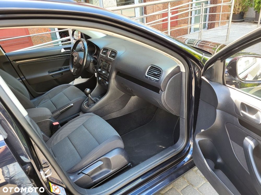 Volkswagen Golf - 20