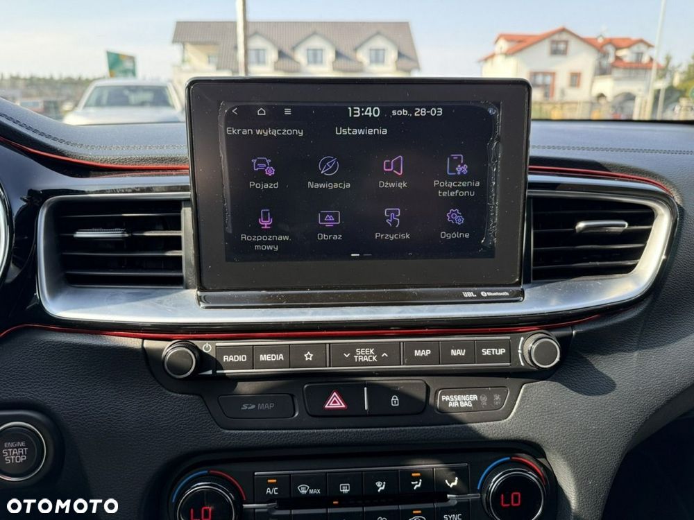 Kia Ceed 1.6 T-GDI GT DCT - 22
