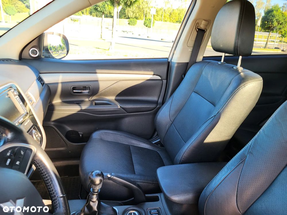 Mitsubishi Outlander 2.2 DID Instyle Navi - 7