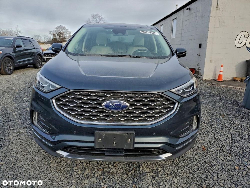 Ford Edge - 2