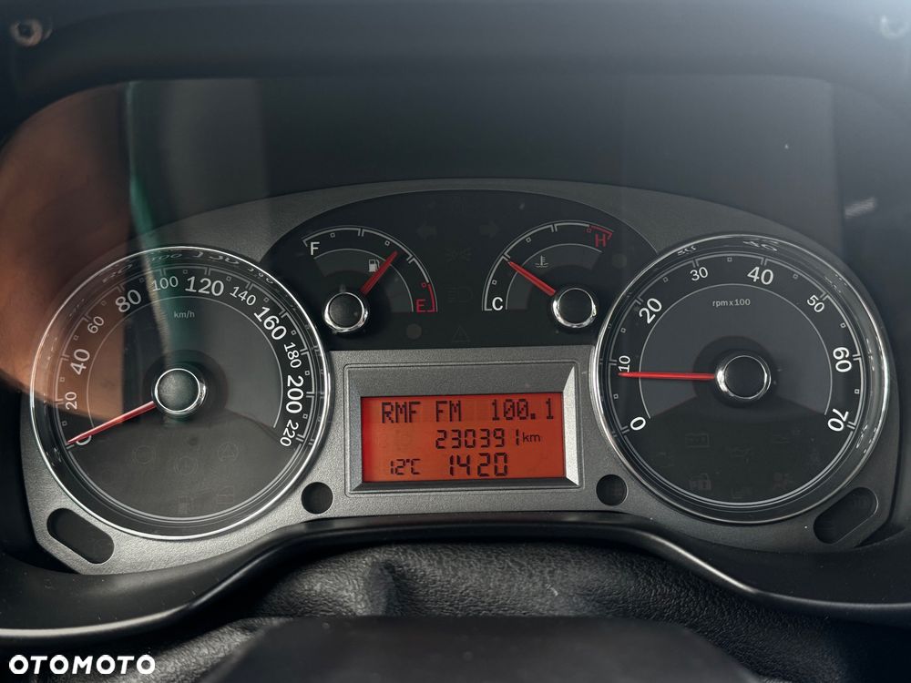 Fiat Linea 1.4 8V Active - 6
