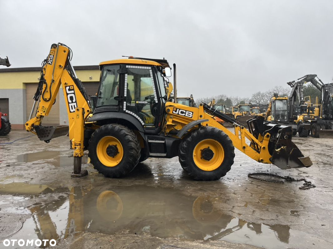 JCB 4CX - 4
