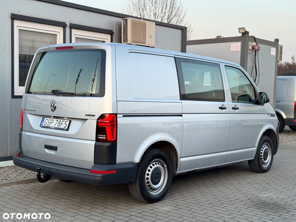 Volkswagen Transporter - 9