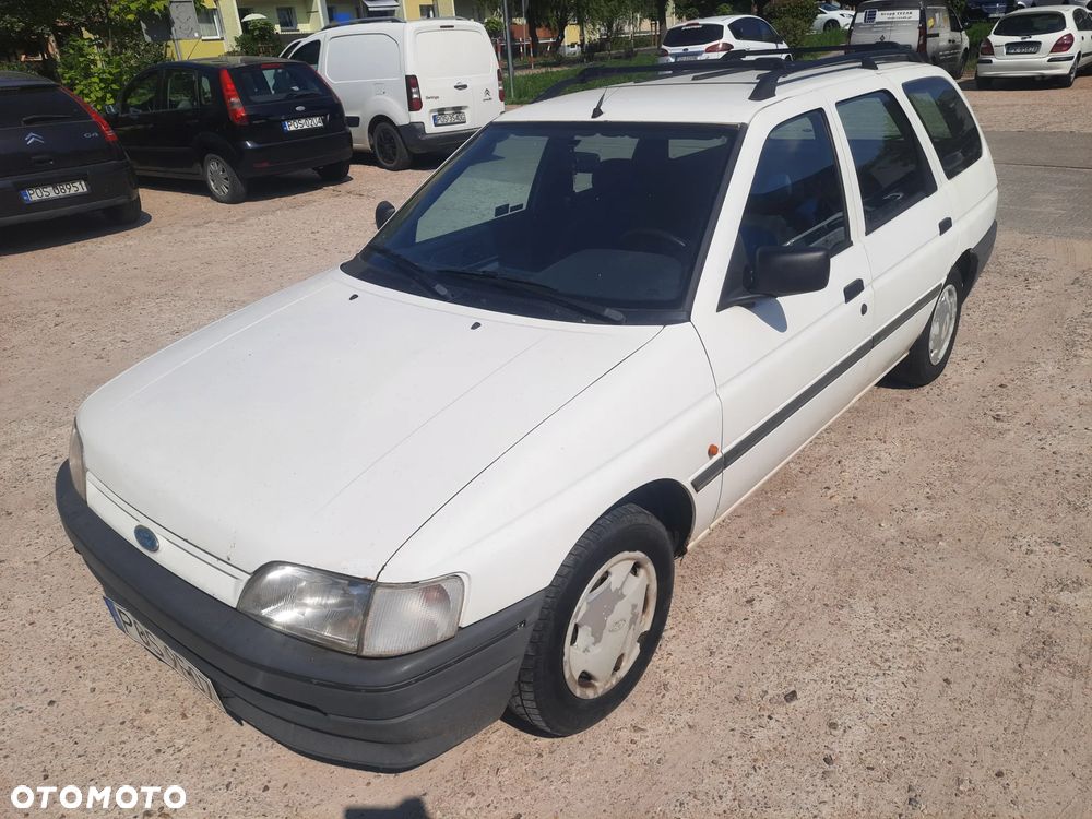 Ford Escort Kombi 1.4 CLX - 1