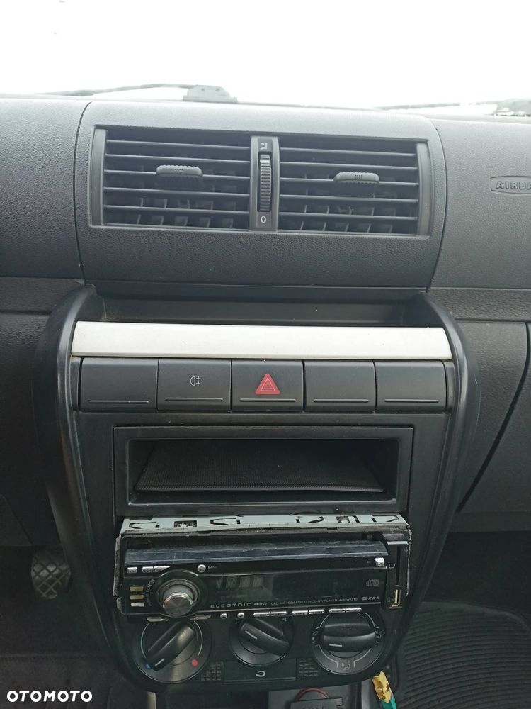 Volkswagen Fox - 10