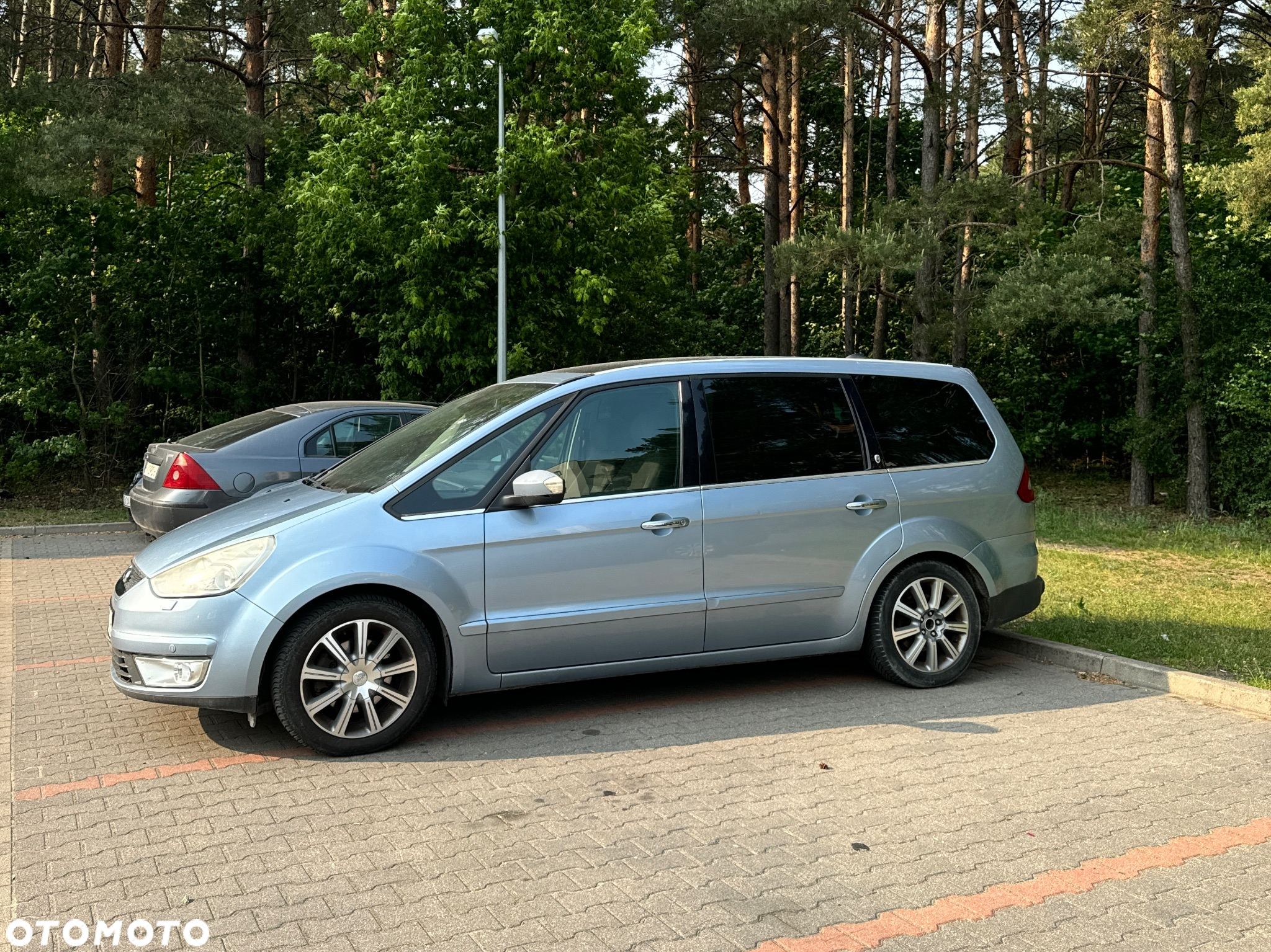 Ford Galaxy 2.0 TDCi Ambiente - 4