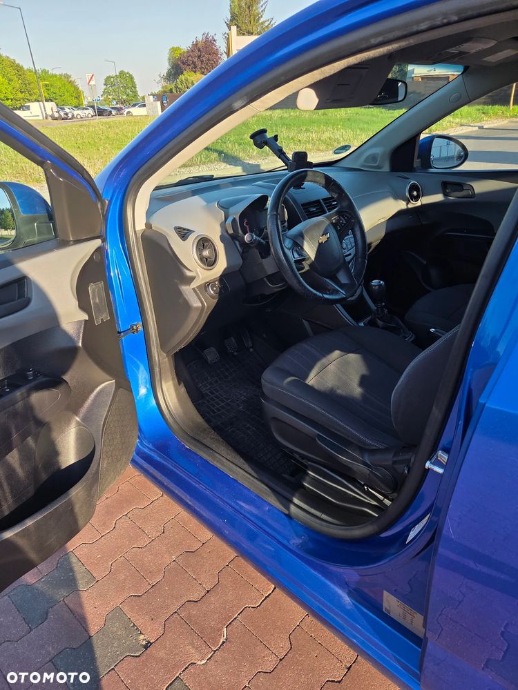 Chevrolet Aveo 1.2 LS+ - 12