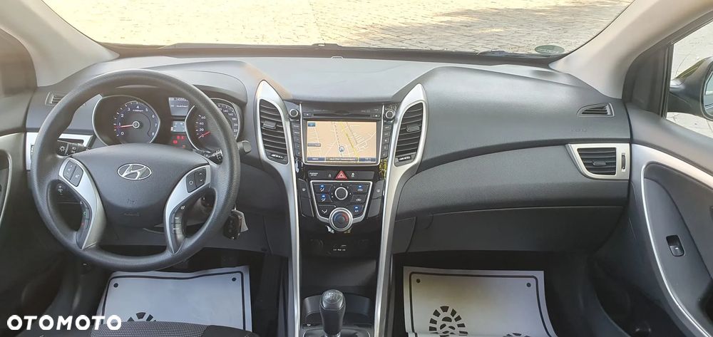 Hyundai i30 1.4 Trend - 9