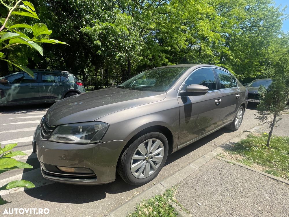 Volkswagen Passat 2.0TDI Comfortline DPF DSG - 2