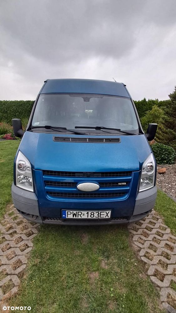 Ford Transit 350L - 15