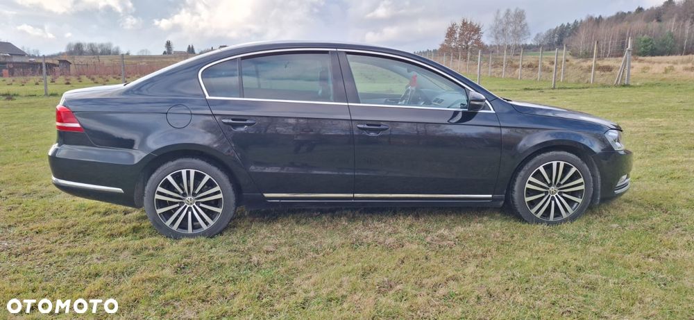 Volkswagen Passat 2.0 TDI Highline DSG - 8