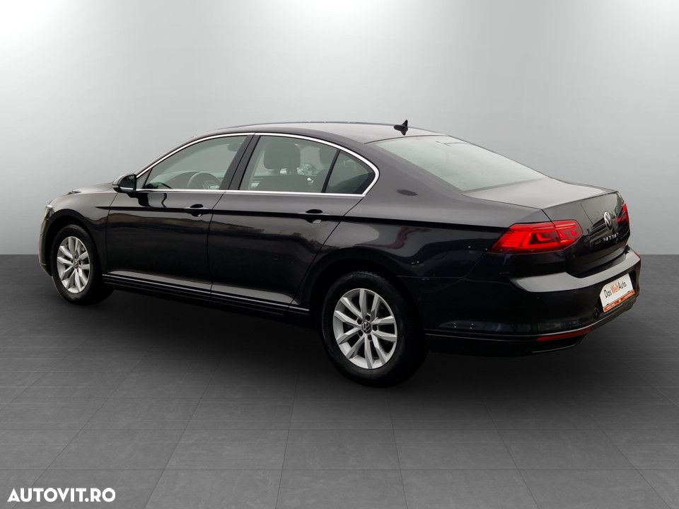 Volkswagen Passat 2.0 TDI DSG Comfortline - 3