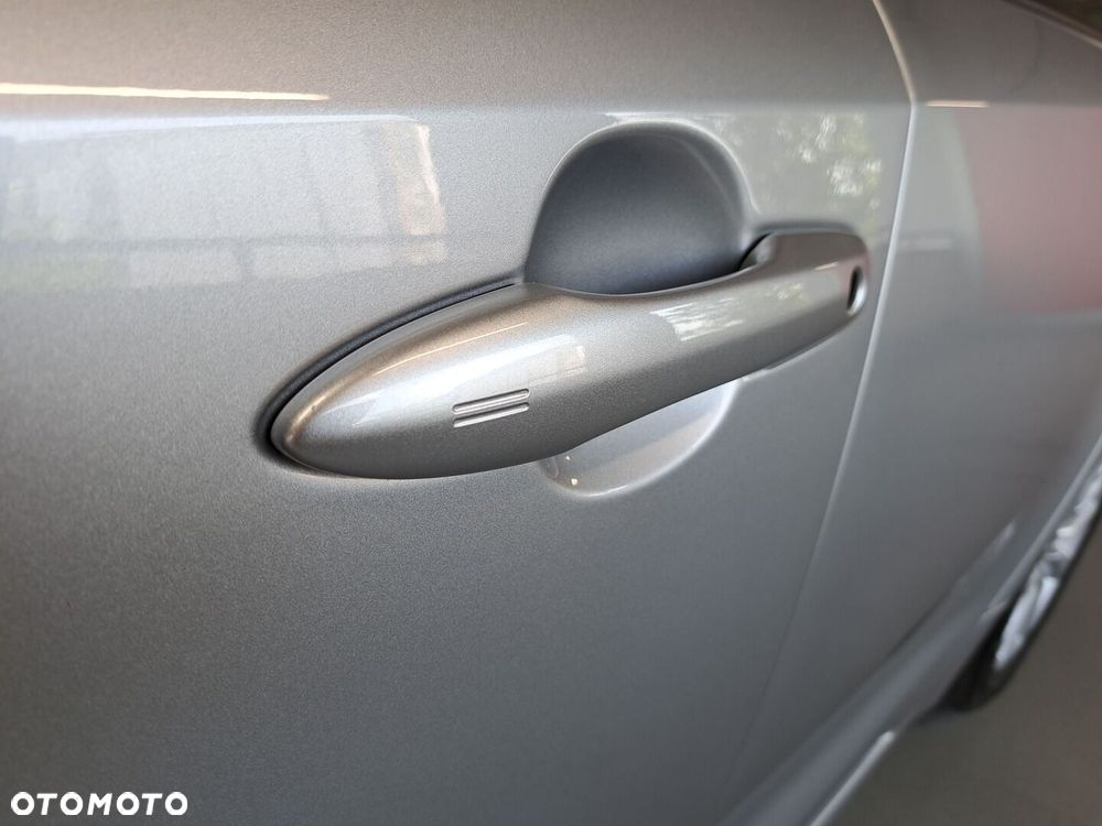 Toyota Corolla 1.8 Hybrid Comfort - 37