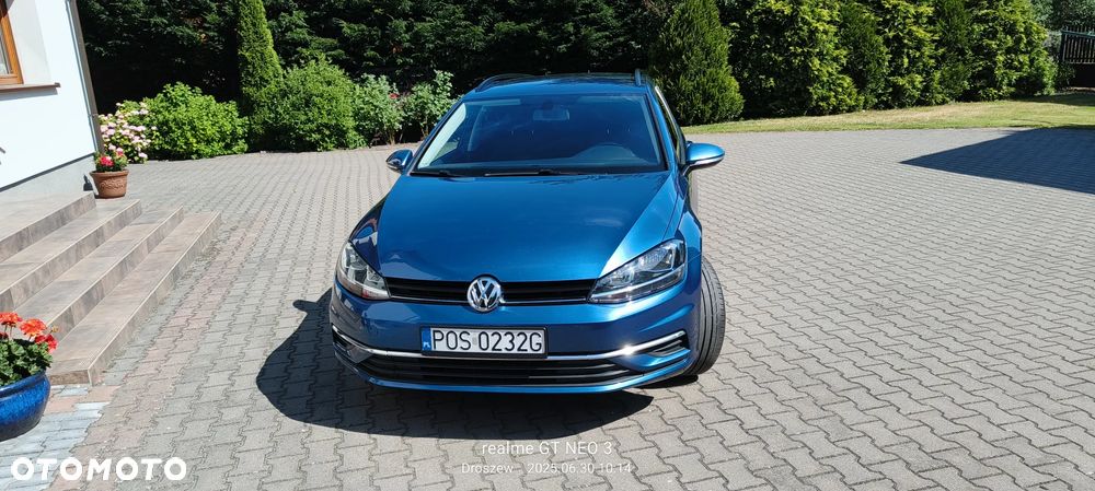 Volkswagen Golf - 1